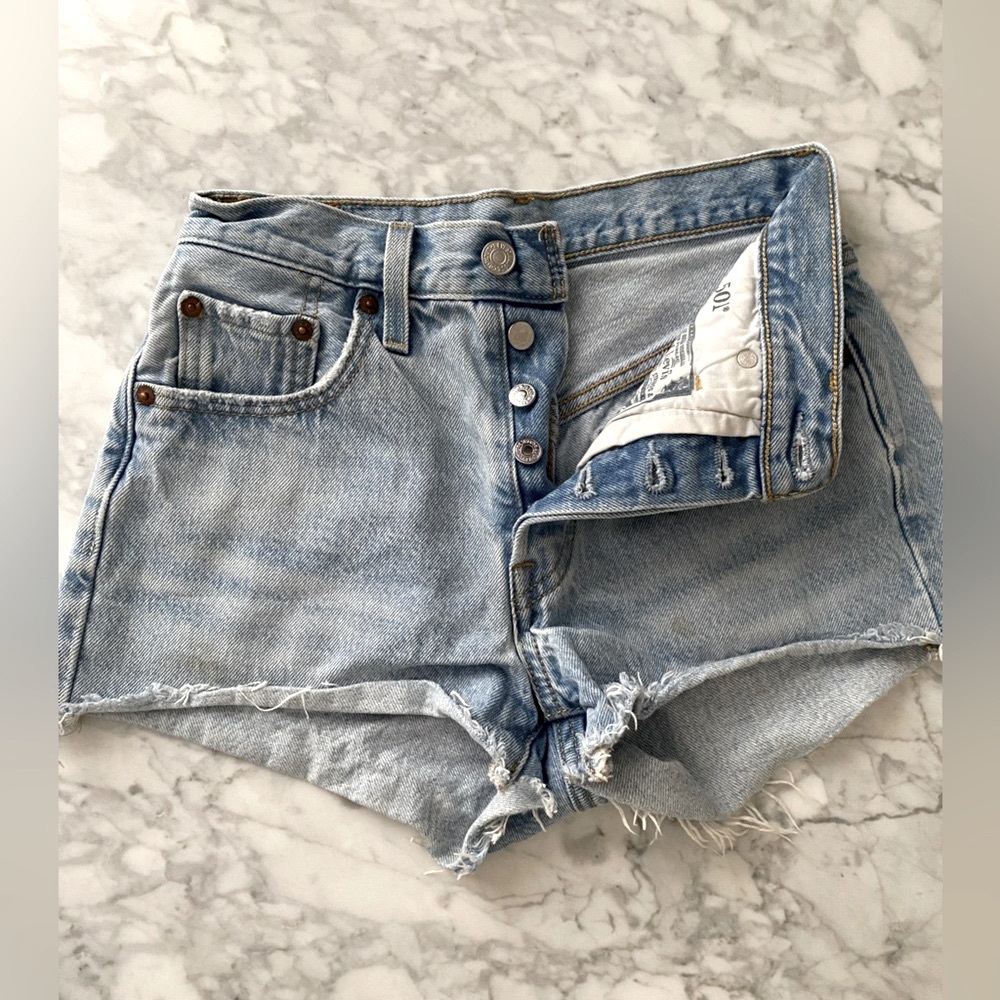 Levi’s 501 button fly high rise shorts